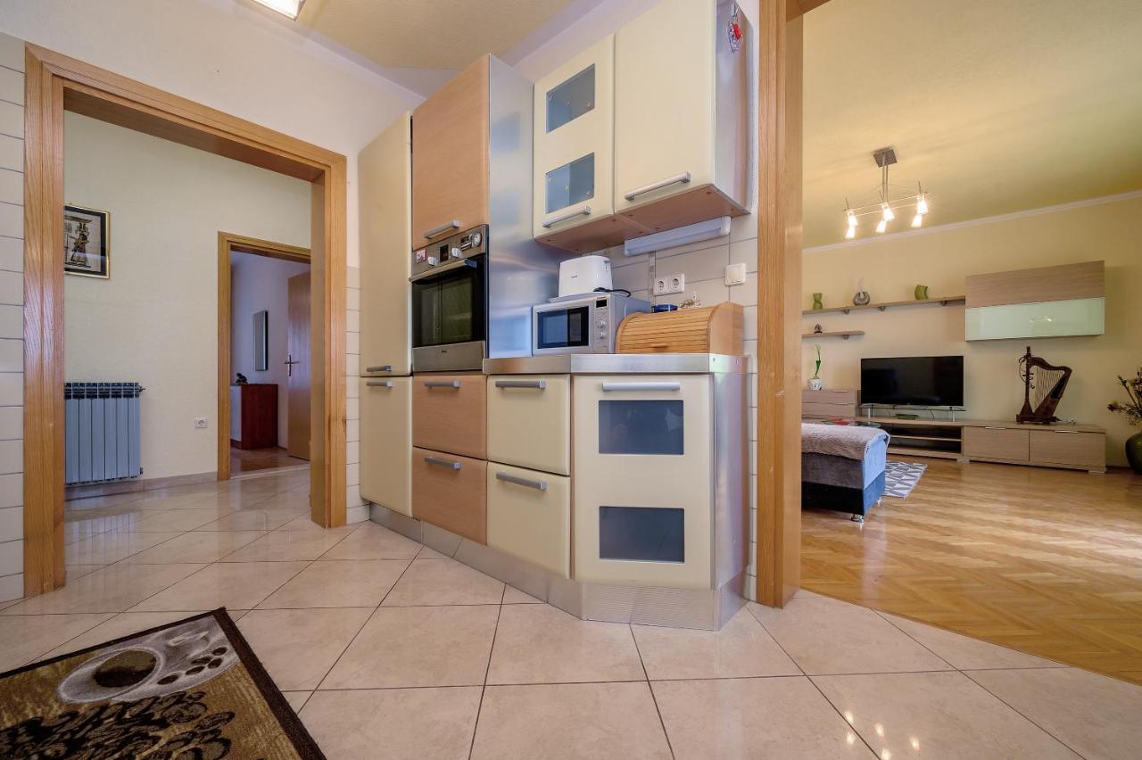 Apartments Juric Podstrana Ngoại thất bức ảnh