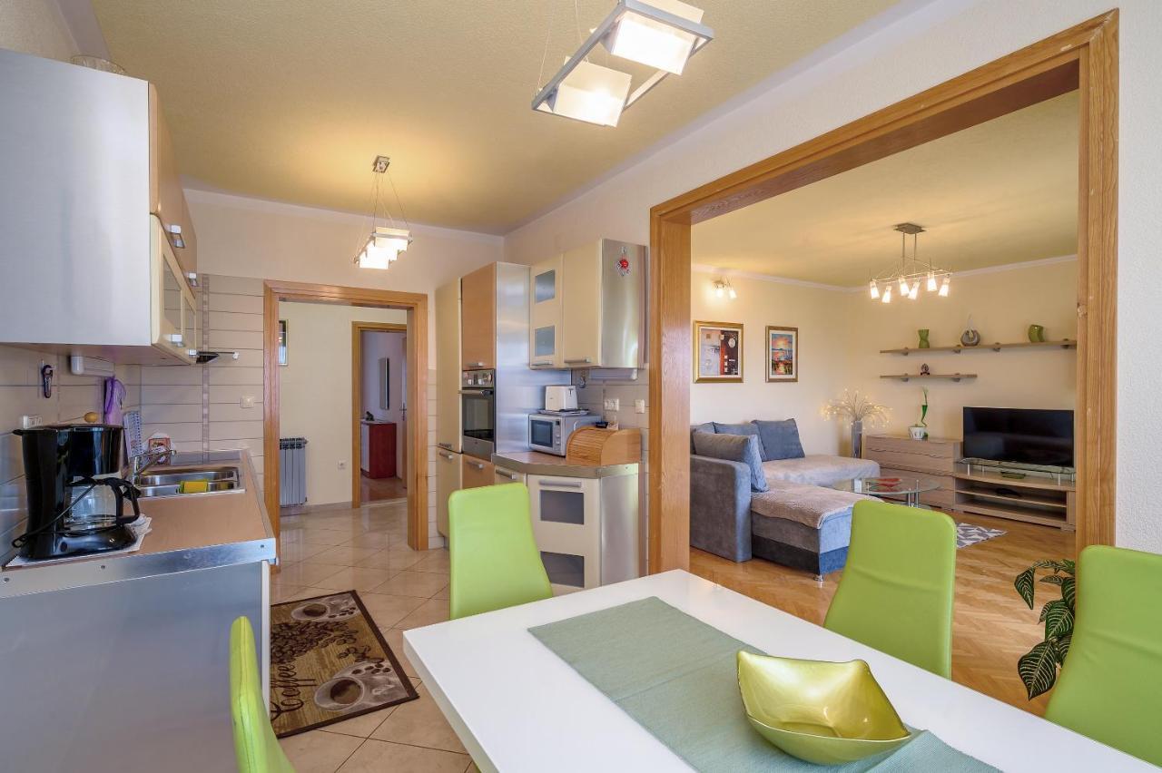 Apartments Juric Podstrana Ngoại thất bức ảnh