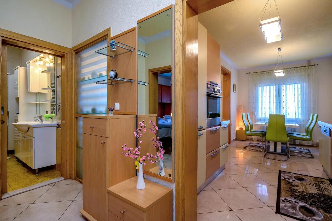 Apartments Juric Podstrana Ngoại thất bức ảnh