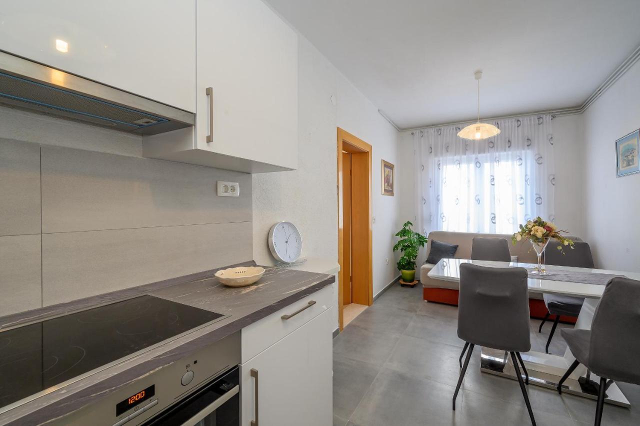 Apartments Juric Podstrana Ngoại thất bức ảnh