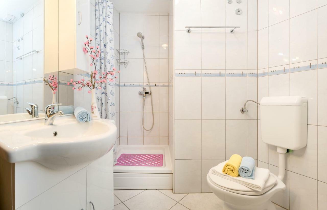 Apartments Juric Podstrana Ngoại thất bức ảnh