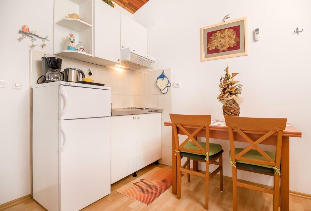 Apartments Juric Podstrana Ngoại thất bức ảnh